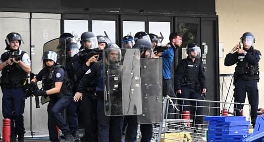 Police arrest 1 000 in French riots